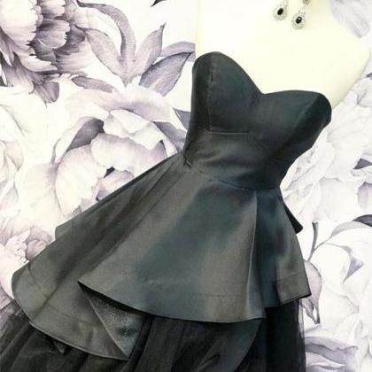 Sweetheart Neck Black Satin Tulle Layered Prom..