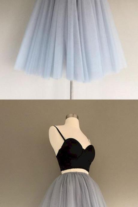Gray Tulle Charming A-Line Two-Piece Short Homecoming Dress