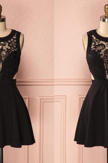 A-Line Lace Scoop Sleeveless Short Homecoming Dress